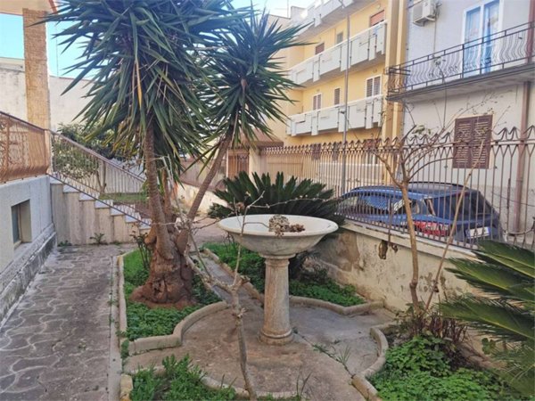 appartamento in vendita ad Acquaviva delle Fonti