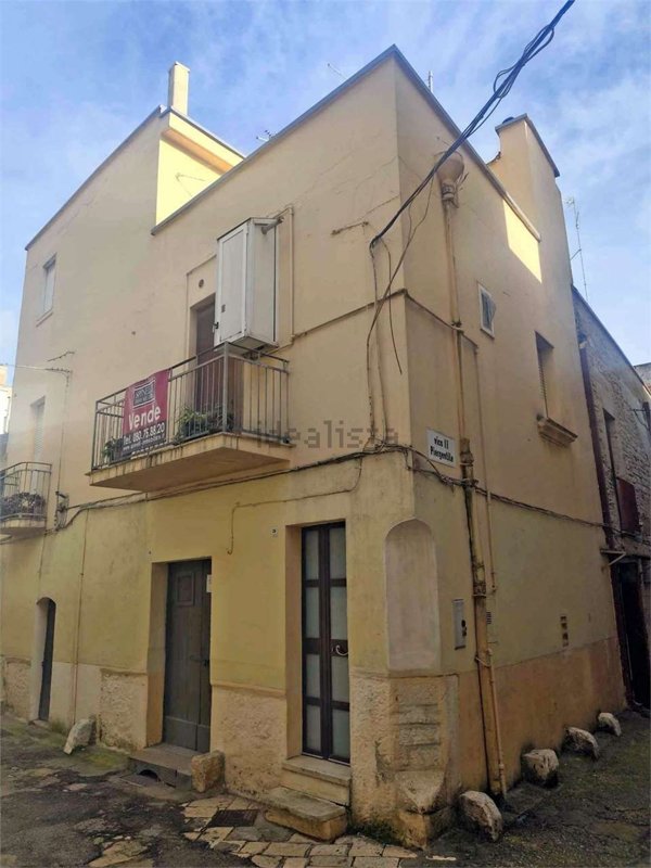 casa indipendente in vendita ad Acquaviva delle Fonti