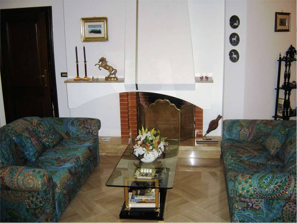 casa indipendente in vendita ad Acquaviva delle Fonti