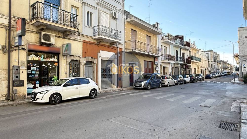 locale commerciale in vendita ad Acquaviva delle Fonti