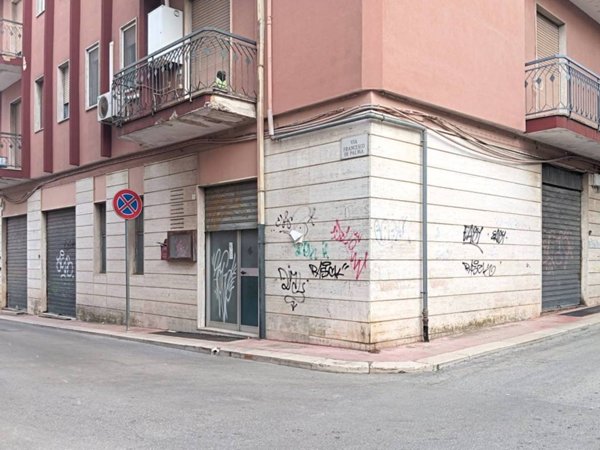 appartamento in vendita ad Acquaviva delle Fonti