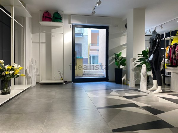 locale commerciale in vendita ad Acquaviva delle Fonti