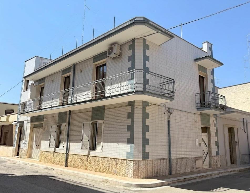 casa indipendente in vendita ad Acquaviva delle Fonti