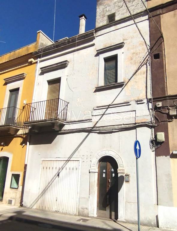 casa indipendente in vendita ad Acquaviva delle Fonti
