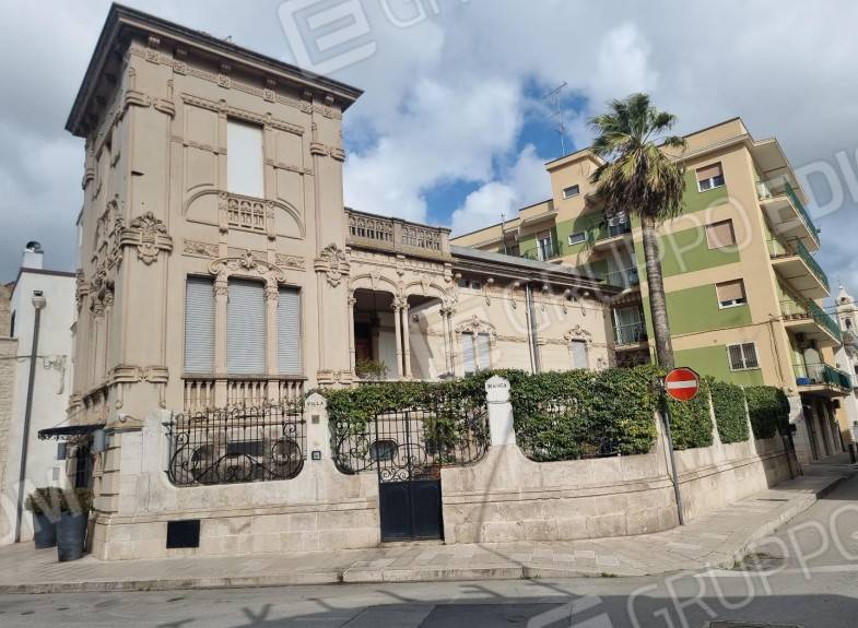 negozio in vendita ad Acquaviva delle Fonti