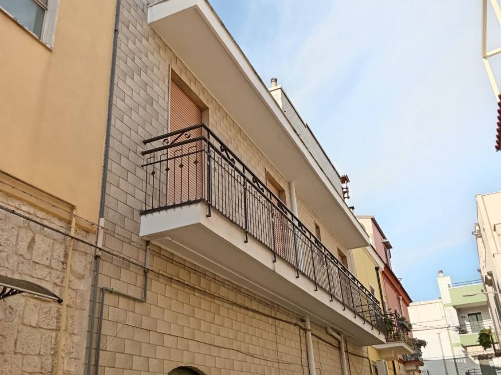 casa indipendente in vendita ad Acquaviva delle Fonti