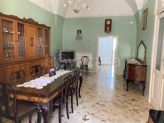 casa indipendente in vendita ad Adelfia