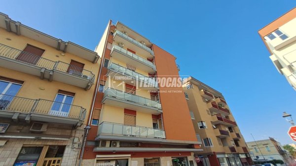 appartamento in vendita ad Adelfia in zona Canneto
