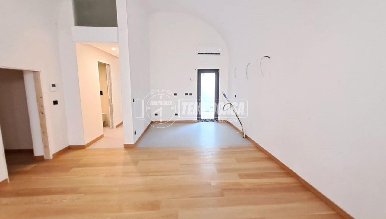 casa indipendente in vendita ad Adelfia in zona Canneto