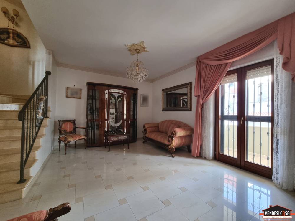 casa indipendente in vendita ad Adelfia