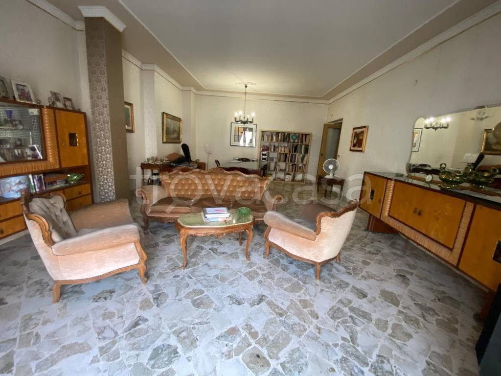 casa indipendente in vendita ad Adelfia