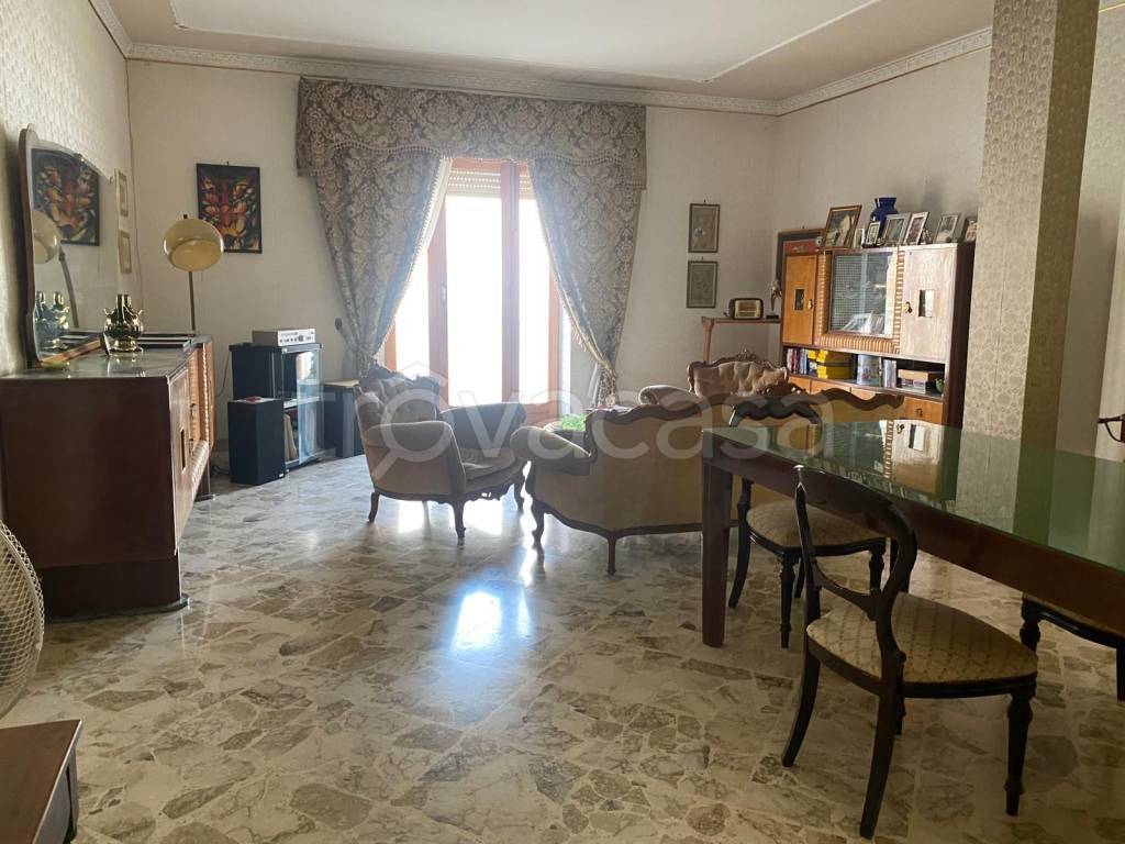casa indipendente in vendita ad Adelfia