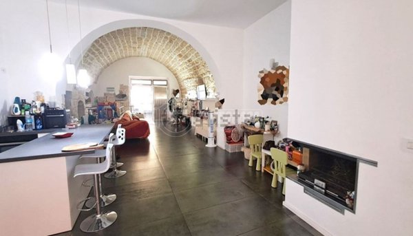 casa indipendente in vendita ad Adelfia in zona Canneto