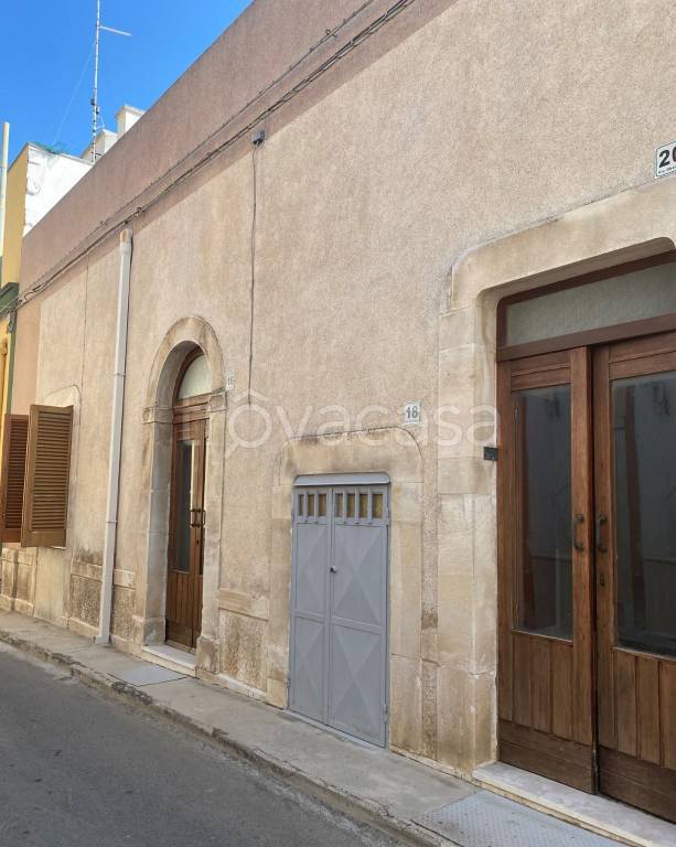 casa indipendente in vendita ad Adelfia