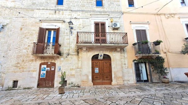 casa indipendente in vendita ad Adelfia in zona Canneto