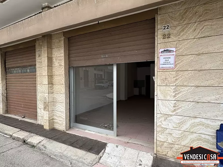 locale commerciale in vendita ad Adelfia in zona Canneto