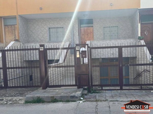 casa indipendente in vendita ad Adelfia