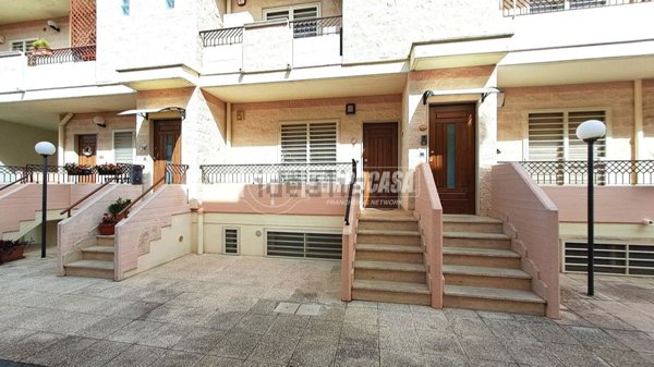 casa indipendente in vendita ad Adelfia