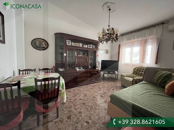 appartamento in vendita ad Adelfia