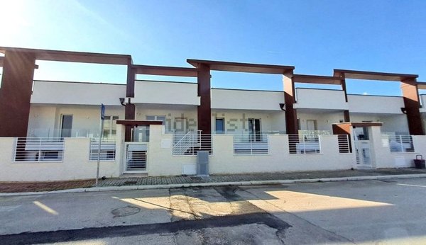 casa indipendente in vendita ad Adelfia