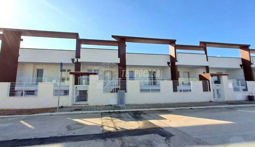 casa indipendente in vendita ad Adelfia