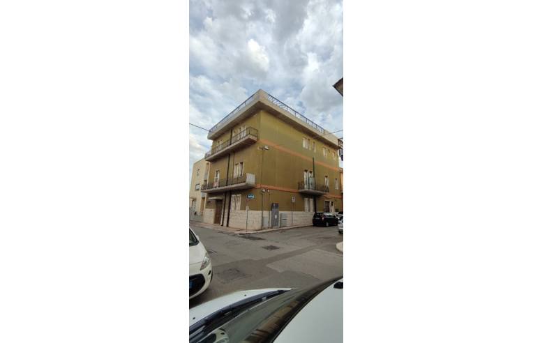 intera palazzina in vendita ad Adelfia