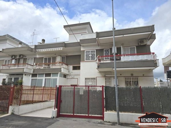appartamento in vendita ad Adelfia in zona Canneto