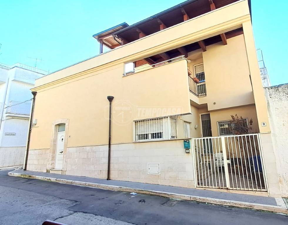 casa indipendente in vendita ad Adelfia