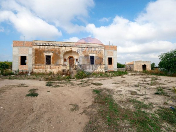 casa indipendente in vendita ad Adelfia