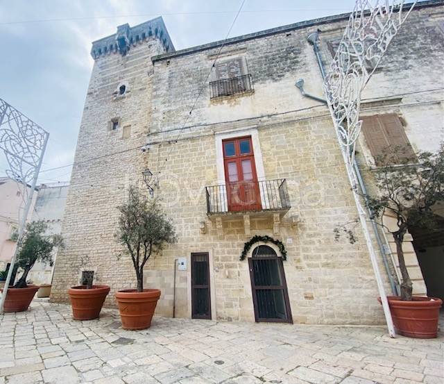 appartamento in vendita ad Adelfia in zona Canneto
