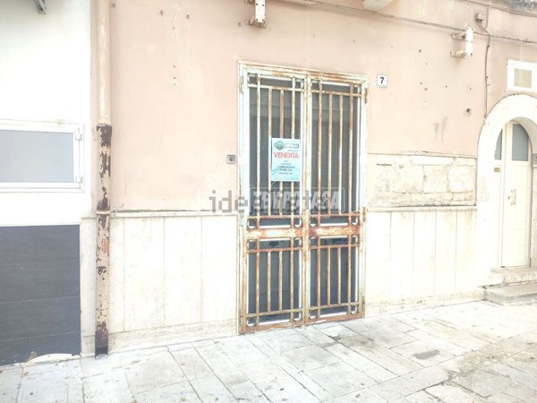appartamento in vendita ad Adelfia in zona Canneto
