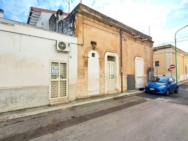 casa indipendente in vendita ad Adelfia