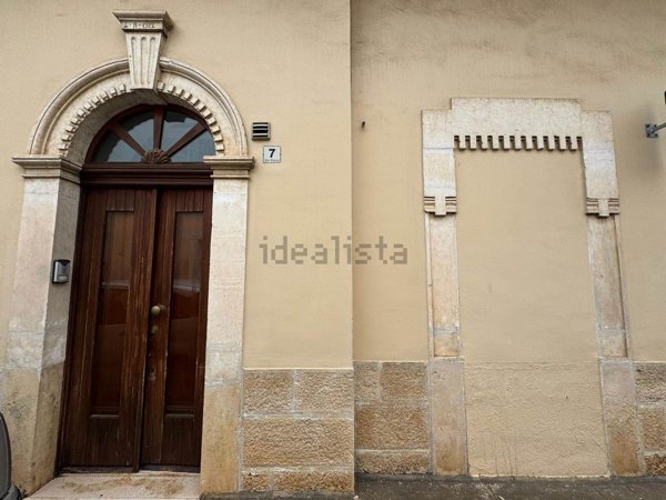 appartamento in vendita ad Adelfia in zona Canneto