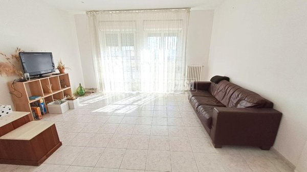 appartamento in vendita ad Adelfia in zona Canneto