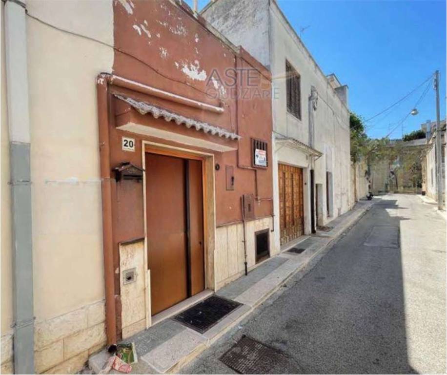 casa indipendente in vendita ad Adelfia