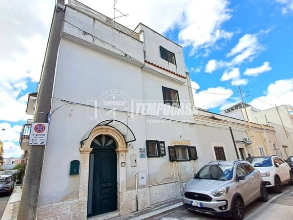 casa indipendente in vendita ad Adelfia