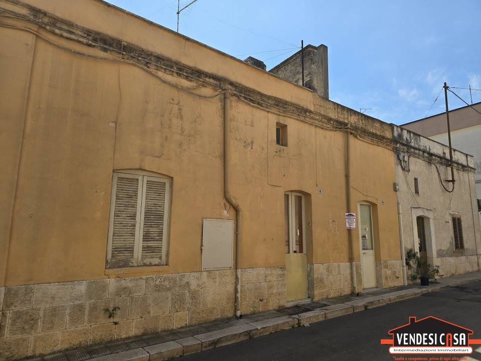 casa indipendente in vendita ad Adelfia