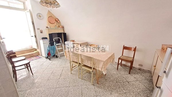casa indipendente in vendita ad Adelfia in zona Canneto
