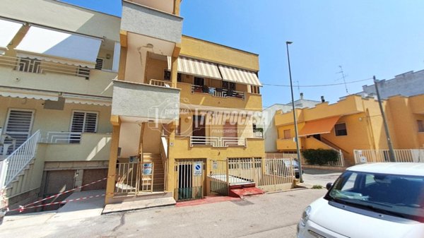 casa indipendente in vendita ad Adelfia