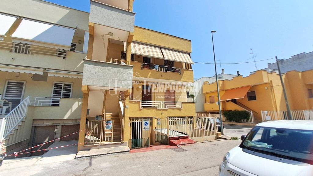 casa indipendente in vendita ad Adelfia