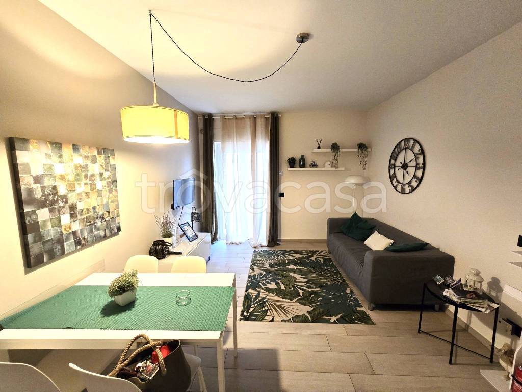 appartamento in vendita ad Adelfia