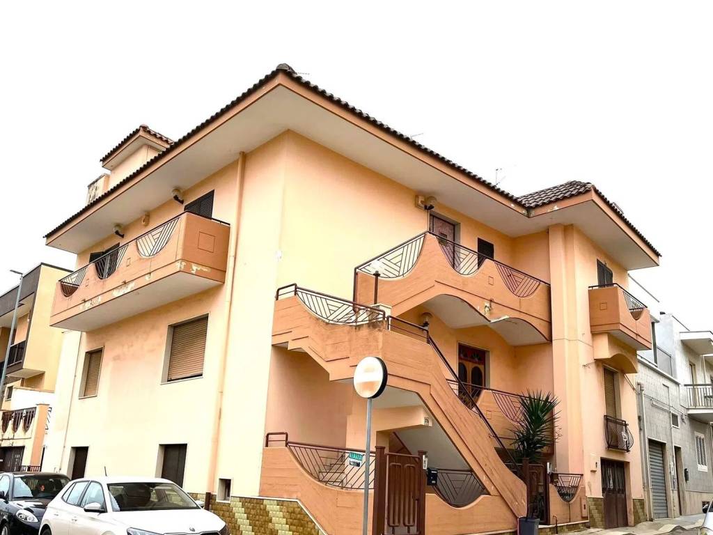 appartamento in vendita ad Adelfia