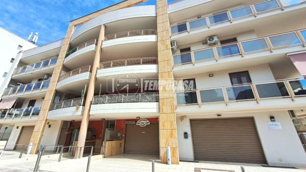 appartamento in vendita ad Adelfia in zona Canneto