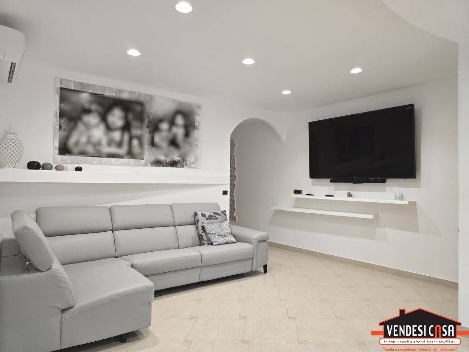 appartamento in vendita ad Adelfia