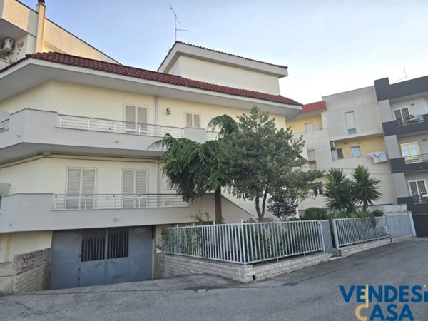 casa indipendente in vendita ad Adelfia
