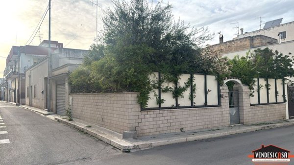 appartamento in vendita ad Adelfia
