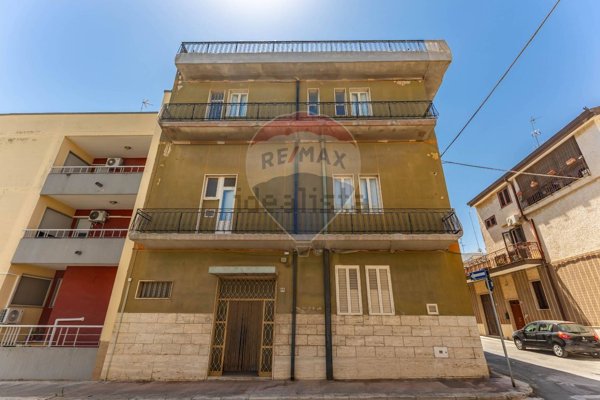 casa indipendente in vendita ad Adelfia