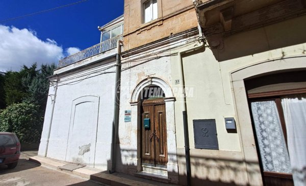 casa indipendente in vendita ad Adelfia