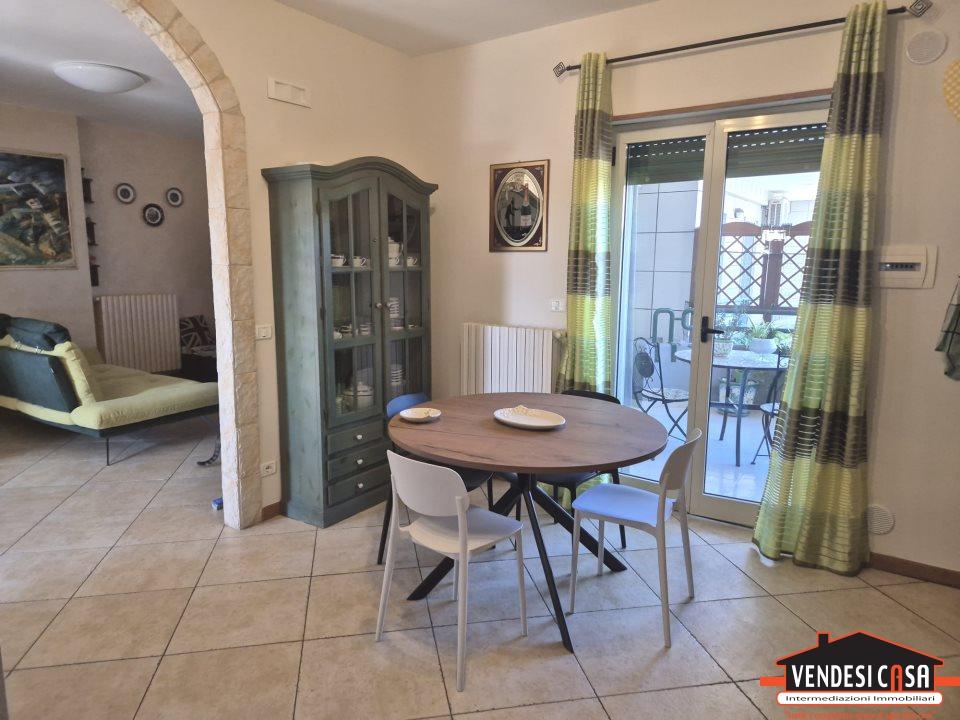 appartamento in vendita ad Adelfia