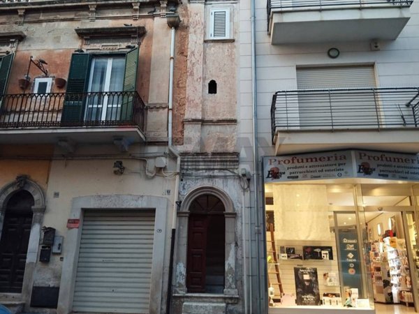 casa indipendente in vendita ad Adelfia in zona Canneto